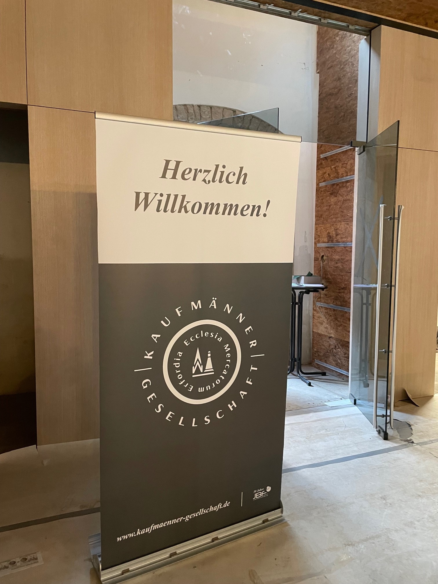 Erfolgreicher Start der Erfurter Reden zu Zukunftsfragen mit Peer Steinbrück„Parlament der Generationen – Brauchen wir neue Formen der Demokratie?“Generationengerechtigkeit in Zeiten von Corona, Klimawandel und künftiger Rentenformel